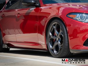 Alfa Romeo Giulia Side Skirts - Carbon Fiber - Estremo Alfa Romeo Giulia Side Skirts - Carbon Fiber - Estremo